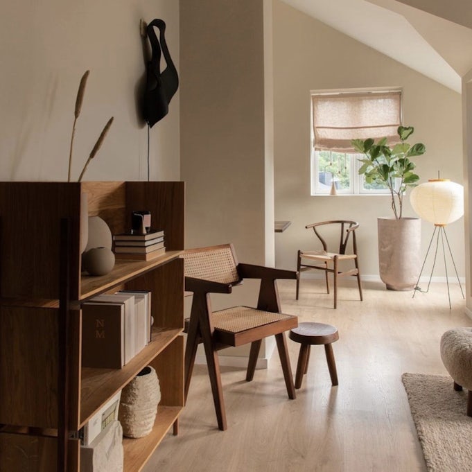 Featured chairwelove21